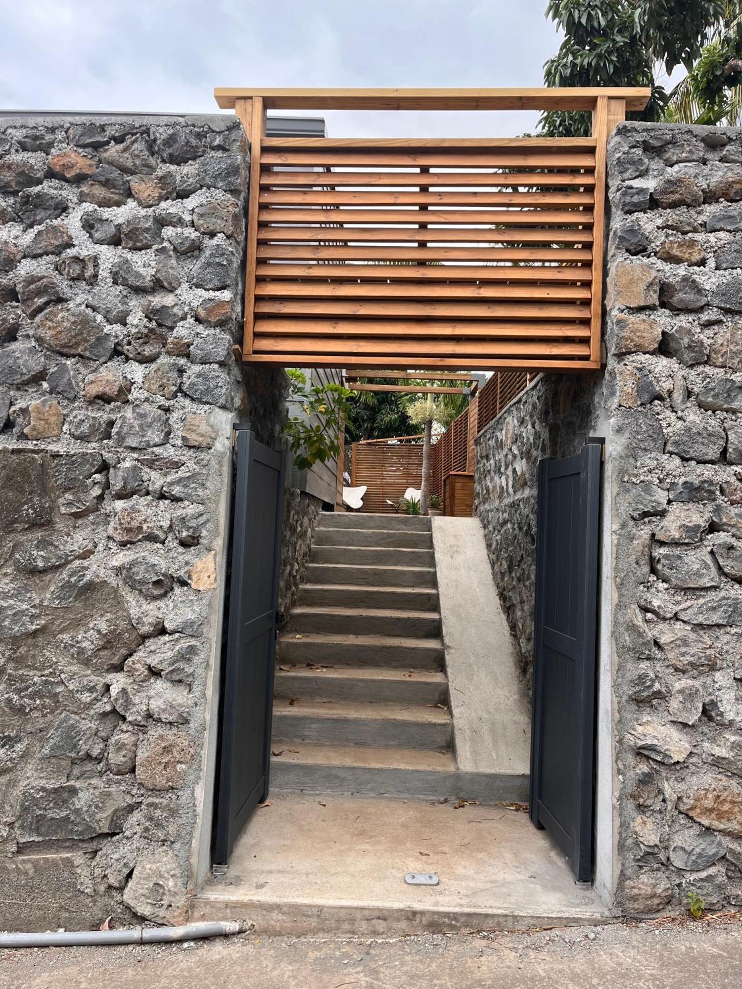 Bungalow Leu Gadiamb Saint-Leu Esterno foto