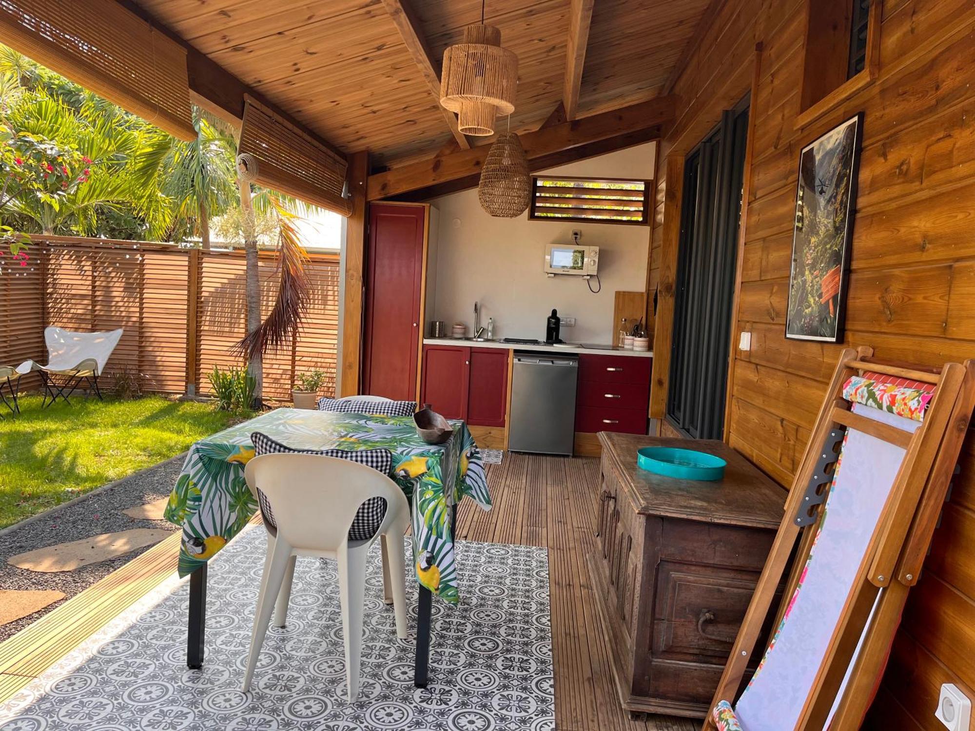 Bungalow Leu Gadiamb Saint-Leu Esterno foto