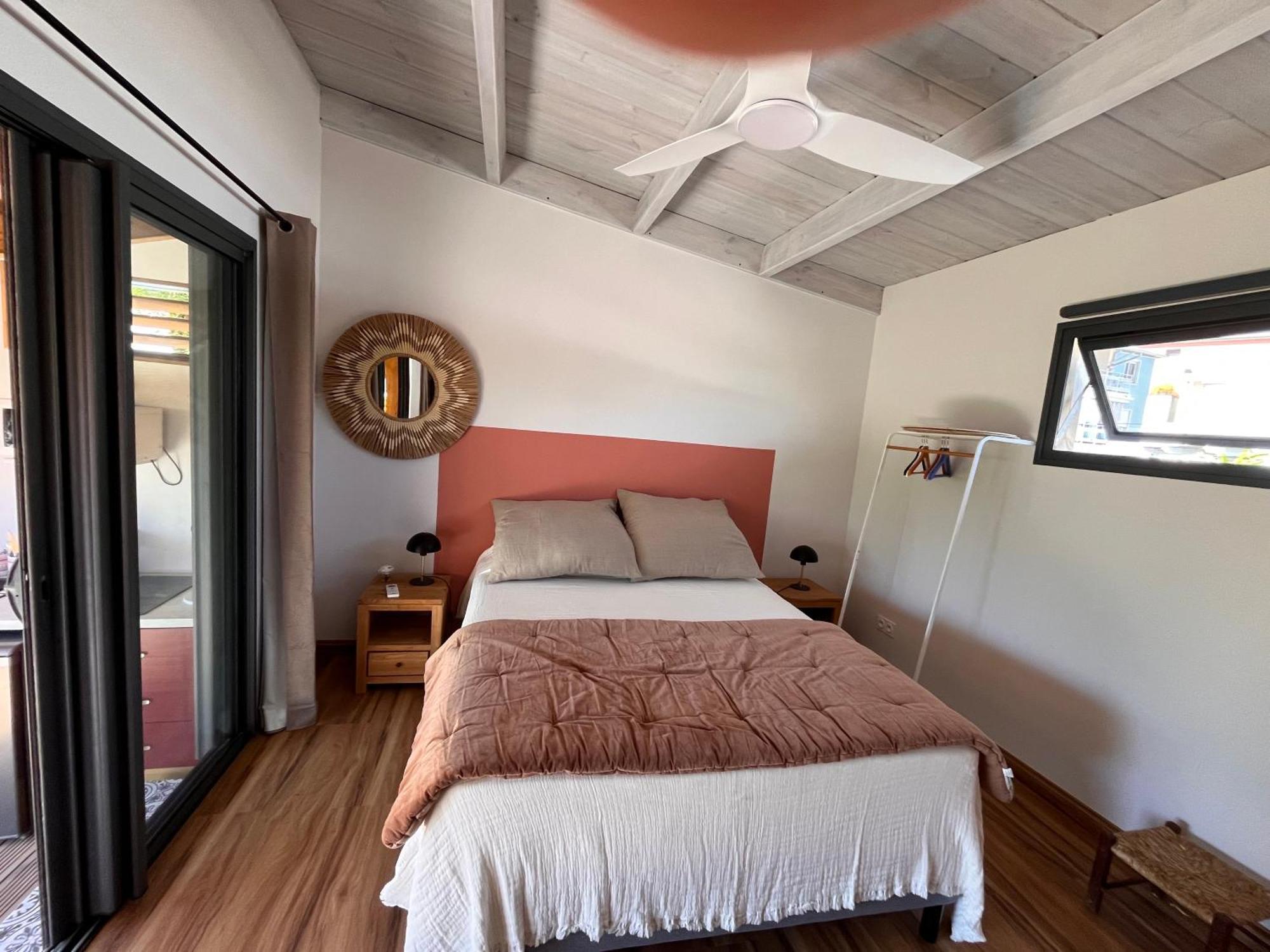 Bungalow Leu Gadiamb Saint-Leu Esterno foto