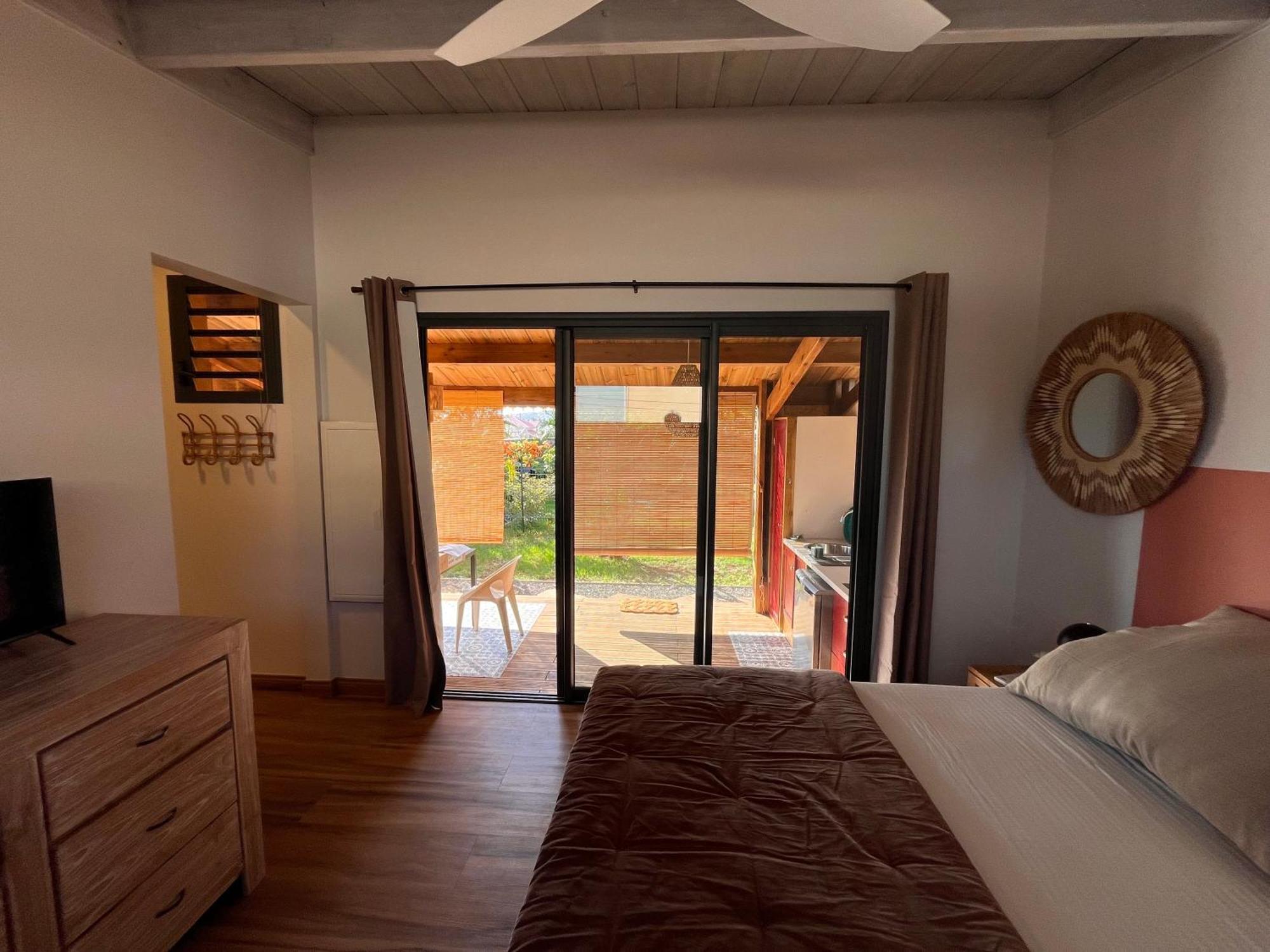 Bungalow Leu Gadiamb Saint-Leu Esterno foto