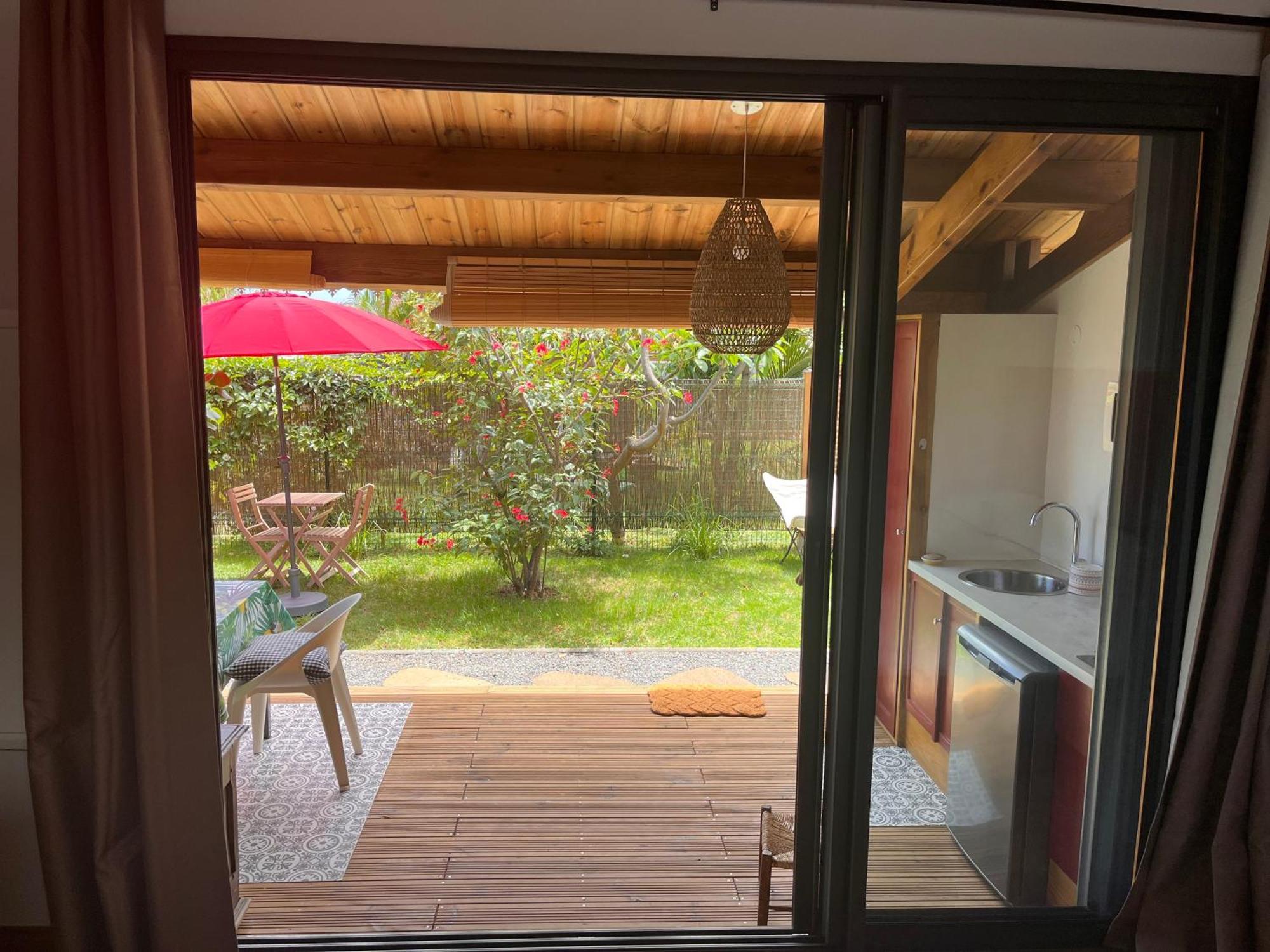 Bungalow Leu Gadiamb Saint-Leu Esterno foto