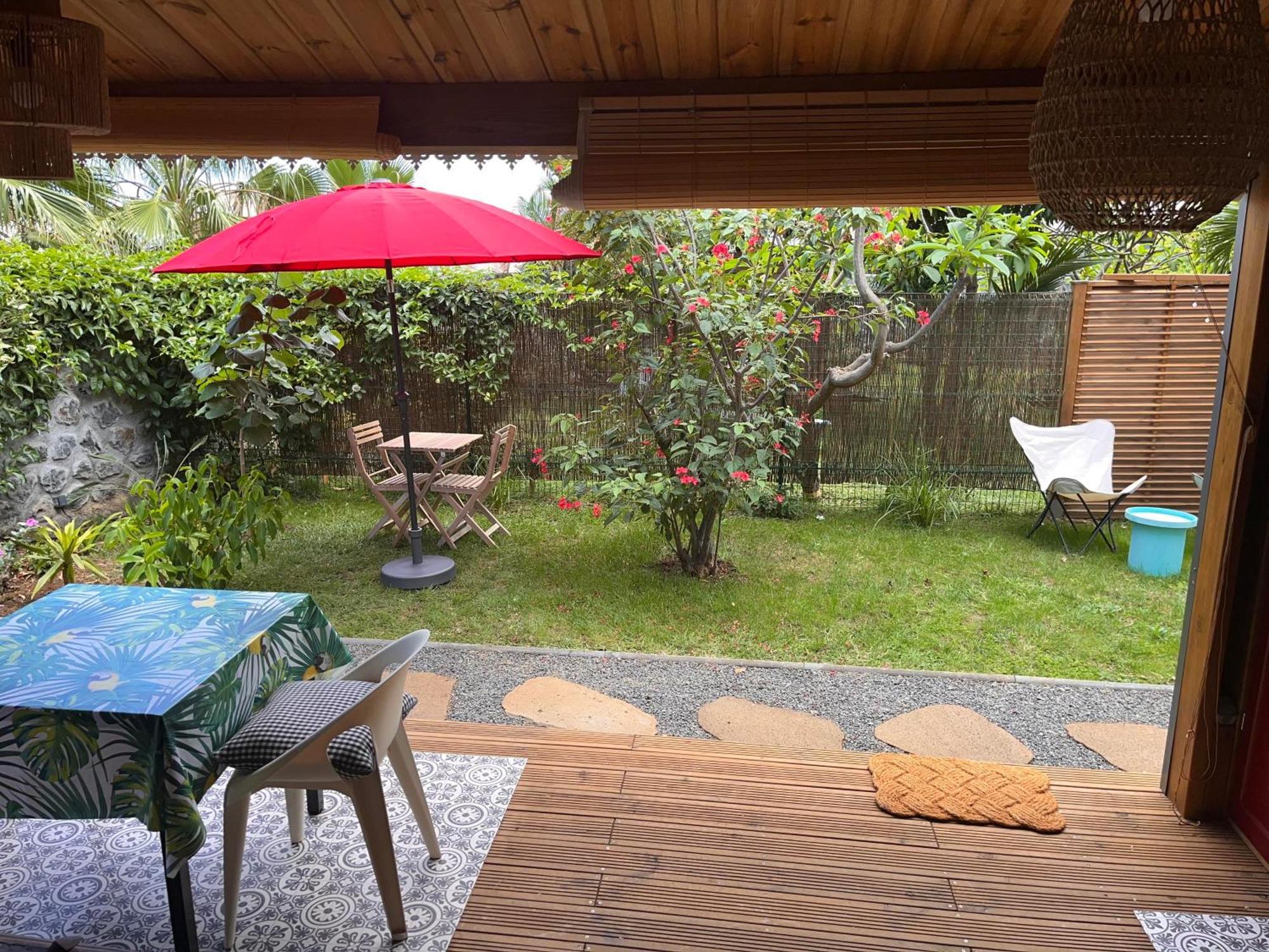 Bungalow Leu Gadiamb Saint-Leu Esterno foto