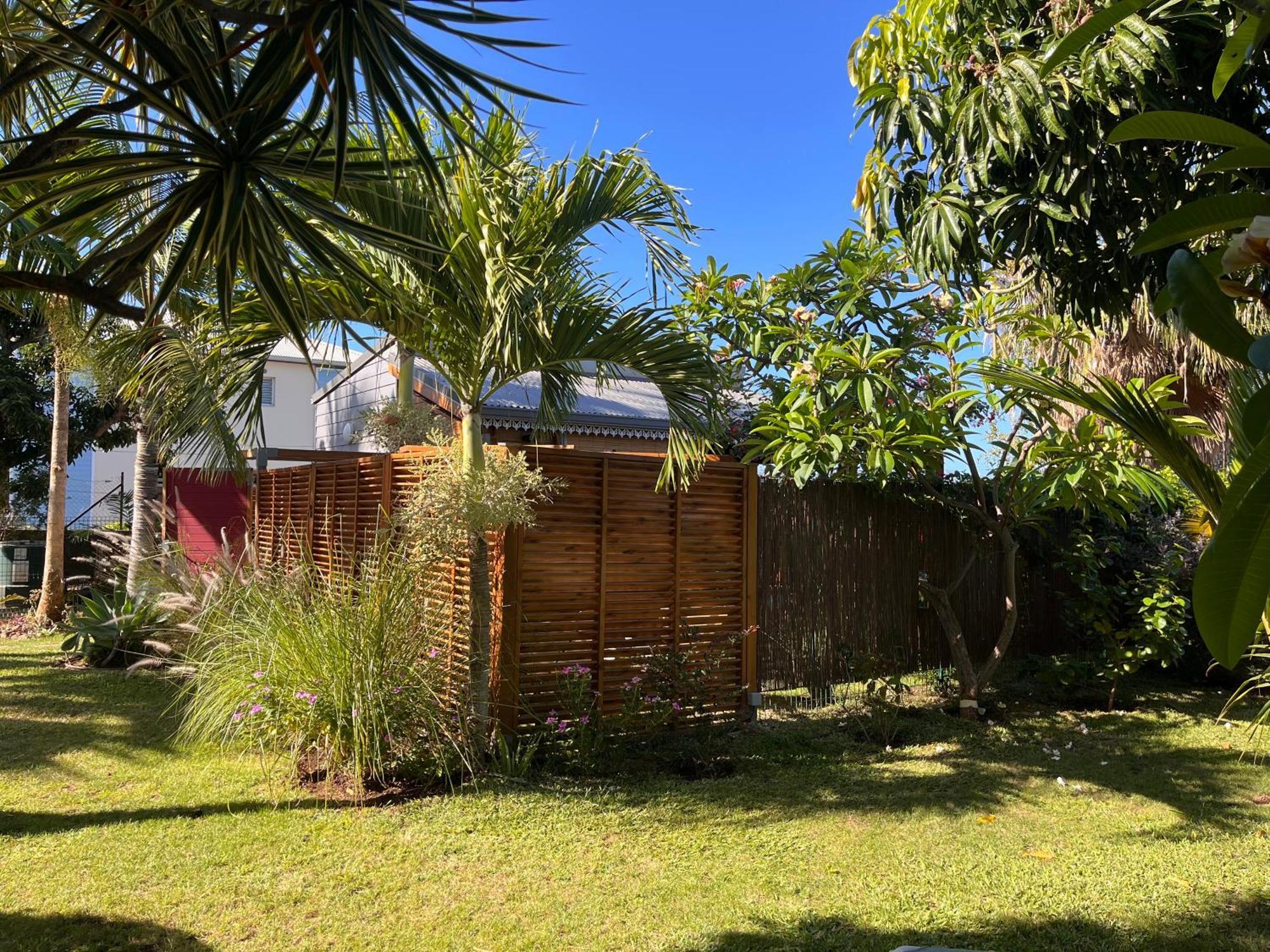 Bungalow Leu Gadiamb Saint-Leu Esterno foto
